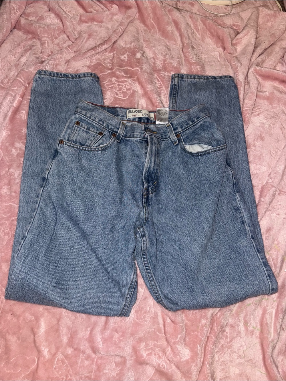 Levi's Women's Relaxed Straight Leg Jeans in Medium Blue